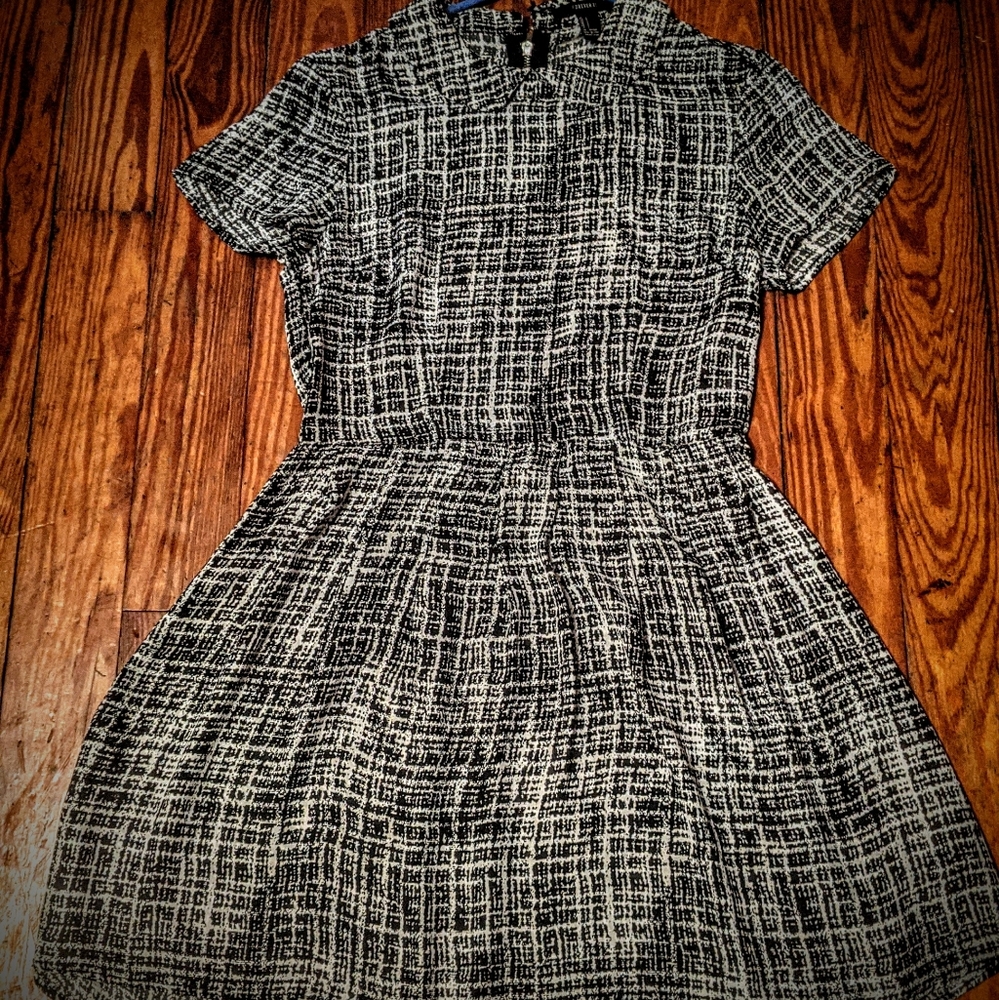 Forever 21 Peter Pan collar sm